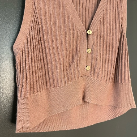 Free People Saturday Morning Cropped Sweater Vest Knit Buttoned Tank Top- Pink - Picture 3 of 6